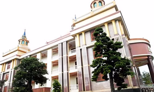 Những thú chơi ngông không giống ai của đại gia “ngã ngựa” Trầm Bê - Hình 3 Nhung thu choi ngong khong giong ai cua dai gia “nga ngua” Tram Be-Hinh-3