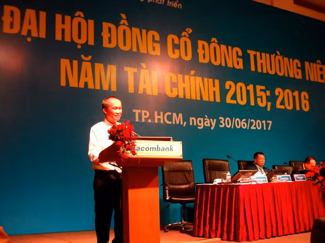 Nhung kich tinh it biet tai Dai hoi Co dong Sacombank-Hinh-2