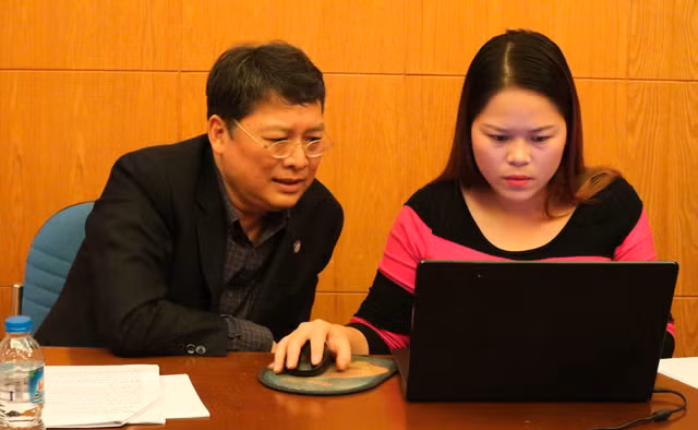 PGS.TS Nguyễn Đức Chính. PGS.TS Nguyễn Đức Chính.