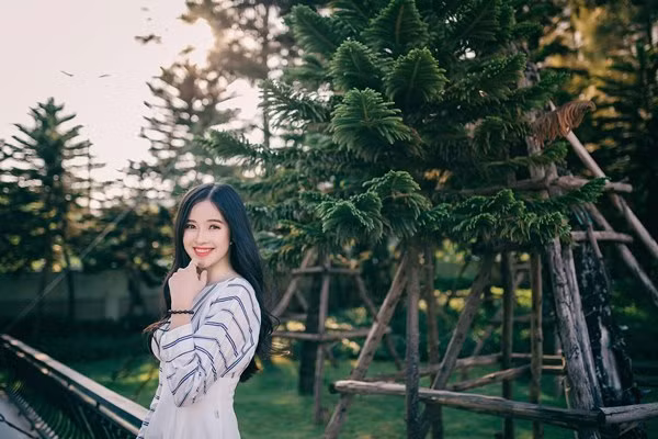 Không dám yêu ai vì cằm bồ nông, cô gái Sài Gòn "lột xác" - Hình 3 Khong dam yeu ai vi cam bo nong, co gai Sai Gon