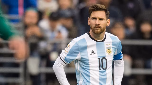 Các hợp đồng quảng cáo đã đem về cho Messi 27 triệu USD. Các hợp đồng quảng cáo đã đem về cho Messi 27 triệu USD.
