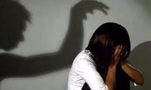 Vẻ ngoài tử tế của gã dâm ô 3 bé gái Ve ngoai tu te cua ga dam o 3 be gai
