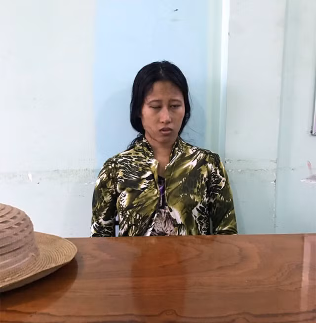 Mẹ chồng chết lặng nghe tin con dâu giết 2 cháu trong phòng ngủ Me chong chet lang nghe tin con dau giet 2 chau trong phong ngu