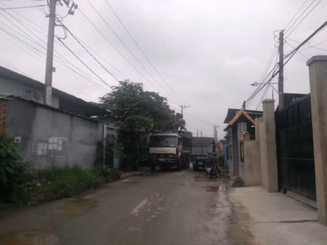 Bình Dương: Nhà dân nứt toác vì sống gần mỏ đá - Hình 5 Binh Duong: Nha dan nut toac vi song gan mo da-Hinh-5