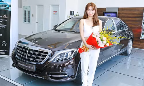 Việt Nam đang dẫn đầu về lượng tiền mua xe ôtô hạng sang trong khu vực với con số đã vượt quá 20.000 tỷ đồng trong năm 2017. Việt Nam đang dẫn đầu về lượng tiền mua xe ôtô hạng sang trong khu vực với con số đã vượt quá 20.000 tỷ đồng trong năm 2017.