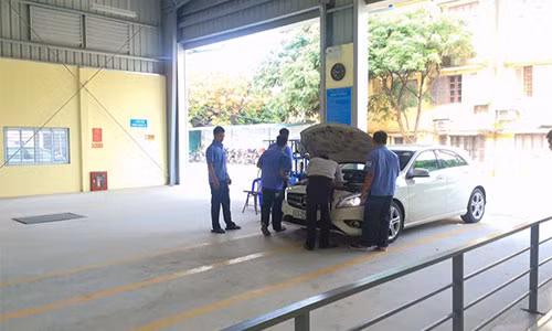 Đình chỉ một dây chuyền đăng kiểm xe ôtô tại Hà Nội - Hình 2 Dinh chi mot day chuyen dang kiem xe oto tai Ha Noi-Hinh-2