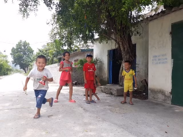 Nhường đất cho nhà máy, mỏi mòn chờ sổ đỏ - Hình 3 Nhuong dat cho nha may, moi mon cho so do-Hinh-3