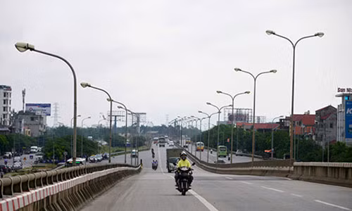 Trạm thu phí Bắc Thăng Long - Nội Bài muốn tăng phí gấp 3 lần Tram thu phi Bac Thang Long - Noi Bai muon tang phi gap 3 lan
