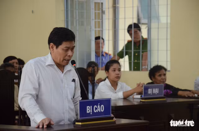 Bị cáo Hữu Bê tại phiên phúc thảm sáng nay 22/5 - Ảnh: UYÊN TRINH Bị cáo Hữu Bê tại phiên phúc thảm sáng nay 22/5 - Ảnh: UYÊN TRINH