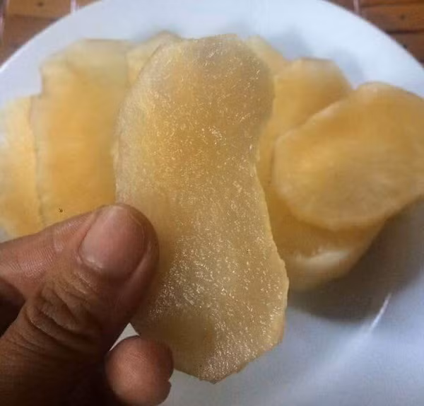 Bất ngờ củ sâm 2kg rẻ như khoai: Nấu canh xương cả nhà tẩm bổ - Hình 3 Bat ngo cu sam 2kg re nhu khoai: Nau canh xuong ca nha tam bo-Hinh-3