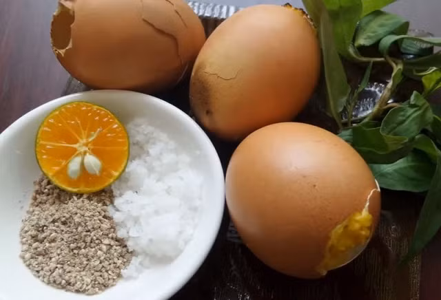 Trứng nướng kiểu Thái. Ảnh minh họa. Trứng nướng kiểu Thái. Ảnh minh họa.