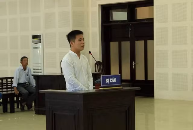 Đánh bạn đến bất tỉnh vì bênh anh rể, nam thanh niên lĩnh 8 năm tù Danh ban den bat tinh vi benh anh re, nam thanh nien linh 8 nam tu