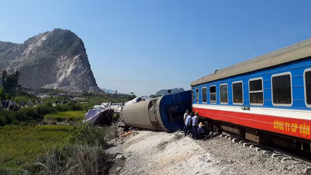 Tai nạn tàu hỏa kinh hoàng ở Thanh Hóa: Ai phải bồi thường? Tai nan tau hoa kinh hoang o Thanh Hoa: Ai phai boi thuong?