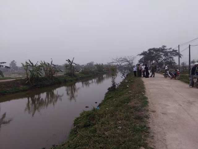 Hiện trường nơi phát hiện vụ việc thương tâm. Hiện trường nơi phát hiện vụ việc thương tâm.