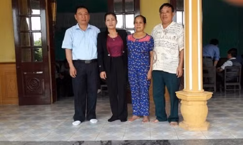 Cau chuyen 25 nam di tim cha cua thay giao lang xu Nghe-Hinh-3