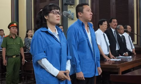 Huyền Như có lẽ đã đánh trúng vào lòng tham của lãnh đạo 5 công ty. Huyền Như có lẽ đã đánh trúng vào lòng tham của lãnh đạo 5 công ty.