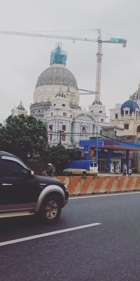 Phát sốt với tòa lâu đài "cha con" của đại gia Ninh Bình - Hình 5 Phat sot voi toa lau dai