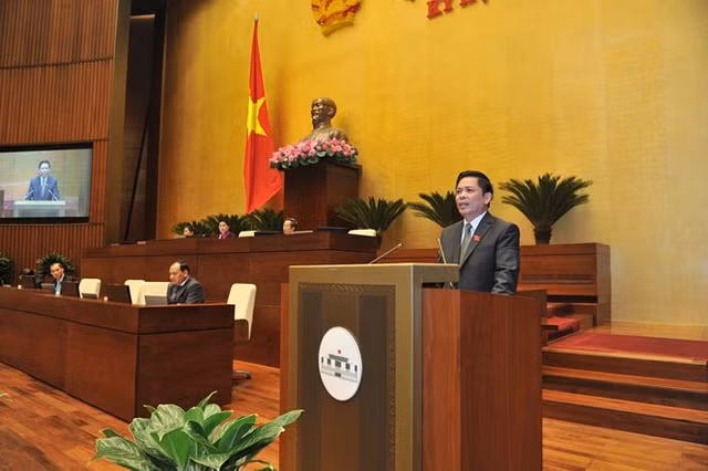 Bộ trưởng GTVT: “Sẽ thu phí tự động BOT cao tốc Bắc-Nam” Bo truong GTVT: “Se thu phi tu dong BOT cao toc Bac-Nam”