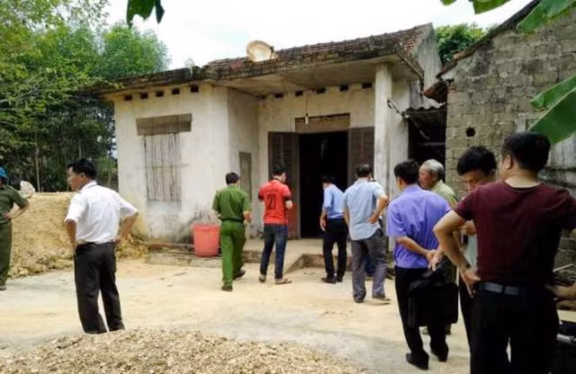 Bàng hoàng phát hiện cô giáo tử vong với nhiều vết chém Bang hoang phat hien co giao tu vong voi nhieu vet chem
