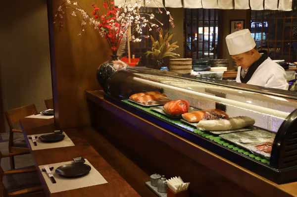 Hải sản Nhật đang bơi: Sáng ở Tokyo, chiều lên bàn nhậu Hà Nội - Hình 2 Hai san Nhat dang boi: Sang o Tokyo, chieu len ban nhau Ha Noi-Hinh-2