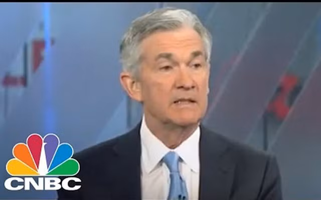 Trong phiên điều trần phê chuẩn chức vụ trước các nghị sĩ, ông Jerome Powell bày tỏ quan điểm phần lớn sẽ ủng hộ các chính sách hiện thời của FED, trong đó có cả chủ trương tăng dần lãi suất. Trong phiên điều trần phê chuẩn chức vụ trước các nghị sĩ, ông Jerome Powell bày tỏ quan điểm phần lớn sẽ ủng hộ các chính sách hiện thời của FED, trong đó có cả chủ trương tăng dần lãi suất.