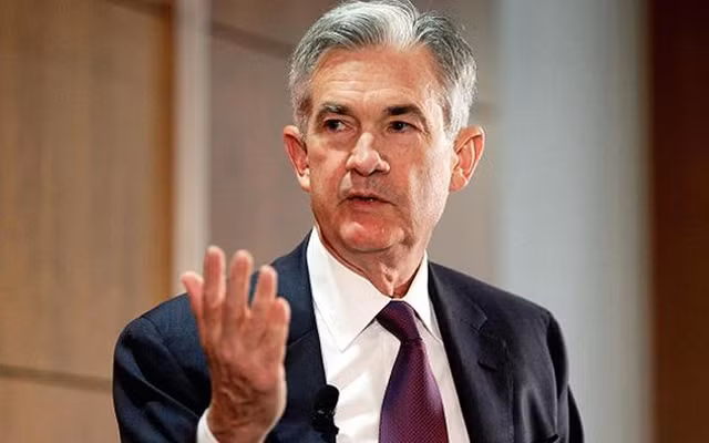 Ông Jerome Powell năm nay 64 tuổi, từng học tại Đại học Princeton và có bằng luật tại Đại học Georgetown. Vào những năm 1990, ông từng làm việc tại Bộ tài chính Mỹ. Ông Jerome Powell năm nay 64 tuổi, từng học tại Đại học Princeton và có bằng luật tại Đại học Georgetown. Vào những năm 1990, ông từng làm việc tại Bộ tài chính Mỹ.