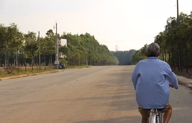 Theo quy hoạch Khu đô thị Mỹ Phước 4 có tổng diện tích 952 ha. Trong đó, diện tích cây xanh và các công trình công cộng chiếm 56%. Do đó, khu Mỹ Phước 4 được giới bất động sản ví von sẽ là một đô thị xanh, không khói trong tương lai và là nơi đáng sống.