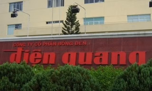 Thấy gì từ quyết định thoái vốn khỏi DQC của bà Hồ Thị Kim Thoa? Thay gi tu quyet dinh thoai von khoi DQC cua ba Ho Thi Kim Thoa?