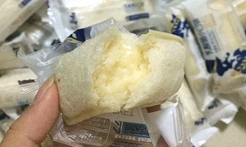 Phat sot banh nhan sua chua tuoi gia beo ban ngap cho mang
