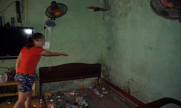 Run lập cập nhớ lại phút người chồng đâm chết vợ, truy sát anh vợ - Hình 2 Run lap cap nho lai phut nguoi chong dam chet vo, truy sat anh vo-Hinh-2