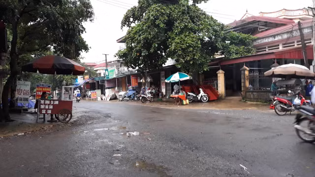 Gian lận điểm thi ở Hòa Bình: "Xem TV mới biết con mình bị bắt" Gian lan diem thi o Hoa Binh: