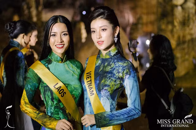 Á hậu Huyền My trong buổi chụp hình ở động Thiên Đường, Quảng Bình. Á hậu Huyền My trong buổi chụp hình ở động Thiên Đường, Quảng Bình.