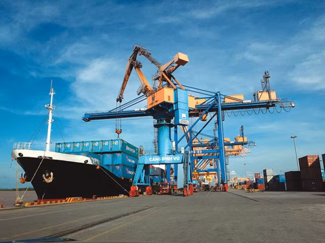 Việt Xuân Mới thâu tóm cảng Đình Vũ và các dự án BOT như thế nào? Viet Xuan Moi thau tom cang Dinh Vu va cac du an BOT nhu the nao?