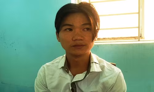 Bắt nghi can giết người cướp xe máy tại quận 8 Bat nghi can giet nguoi cuop xe may tai quan 8