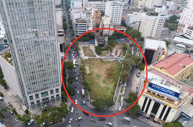Cận cảnh “đất vàng” 4 mặt tiền giữa Sài Gòn nghi bị Sabeco bán rẻ Can canh “dat vang” 4 mat tien giua Sai Gon nghi bi Sabeco ban re