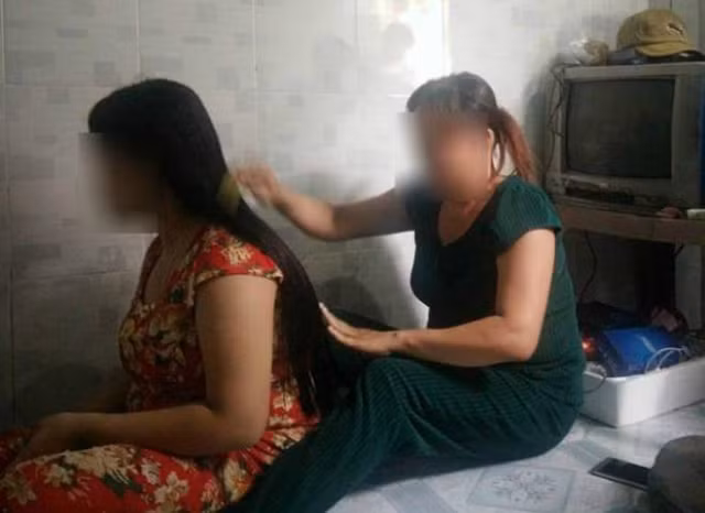 Đời buồn tủi của bé gái 13 tuổi bị hiếp dâm đến sinh con Doi buon tui cua be gai 13 tuoi bi hiep dam den sinh con