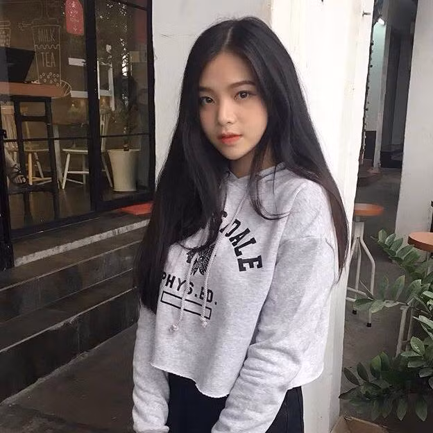 Nữ sinh Trần Phú gây sốt mạng bằng khuôn mặt trẻ thơ Nu sinh Tran Phu gay sot mang bang khuon mat tre tho