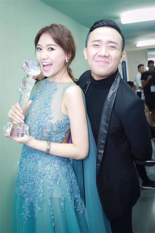 Hari Won: "Vợ chồng ở chung nhà mà cả tháng mới ăn với nhau một bữa cơm" - Hình 3 Hari Won: "Vo chong o chung nha ma ca thang moi an voi nhau mot bua com"-Hinh-3