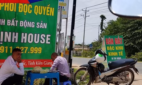 Chặn sốt đất đặc khu: Quyết định khiến dân đầu cơ lo sợ Chan sot dat dac khu: Quyet dinh khien dan dau co lo so