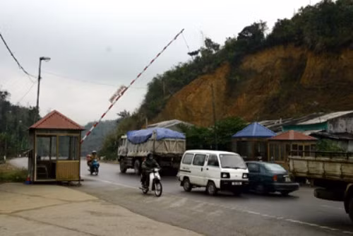 Khu vực trạm Dốc Quýt. Khu vực trạm Dốc Quýt.