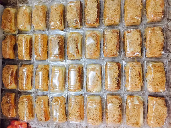 Kiếm chục triệu mỗi ngày nhờ bán bánh mì "phô mai chảy tràn" - Hình 2 Kiem chuc trieu moi ngay nho ban banh mi "pho mai chay tran"-Hinh-2