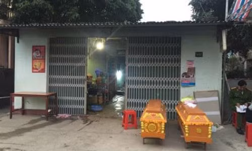 Thanh Hoa: Cha giet con trai roi tam xang tu sat, dot nha