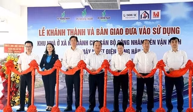 anh-bia-7860.jpg
