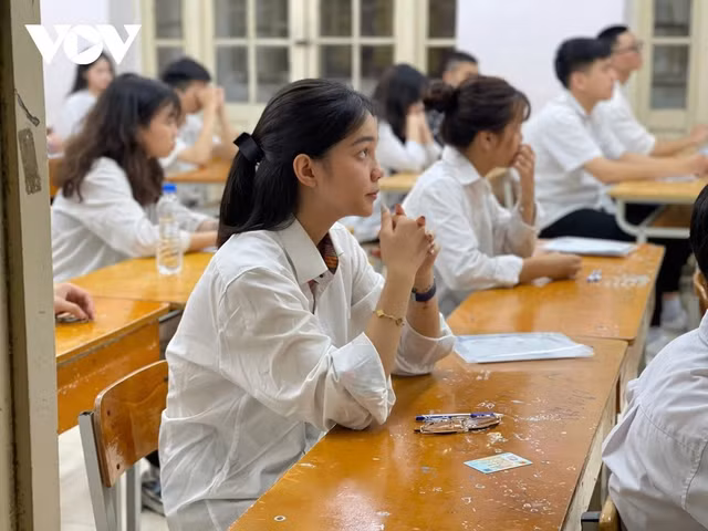 anh-bia-1757.jpg