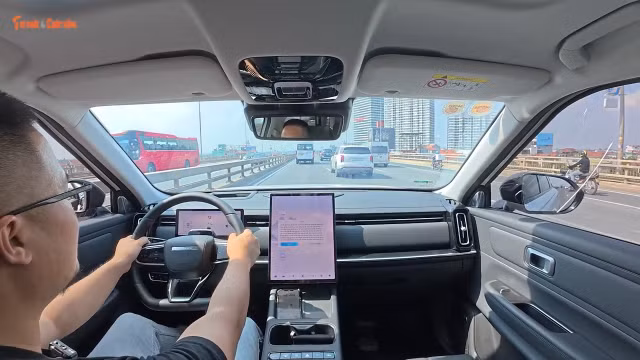 trai-nghiem-jaecoo-j7-phev-sieu-hybrid-co-gi-hot-mp4-snapshot-0620269.jpg