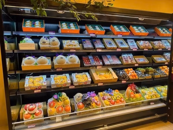 Trái cây ngoại không còn là hàng xa xỉ trong giỏ hàng của người Việt