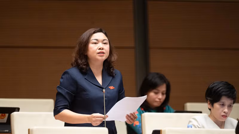  Chuyển từ “sở hữu nhà” sang “có nhà để ở”