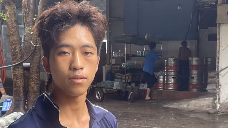 Vụ cháy khiến 5 người tử vong và màn giải cứu bằng những vỏ bom bia