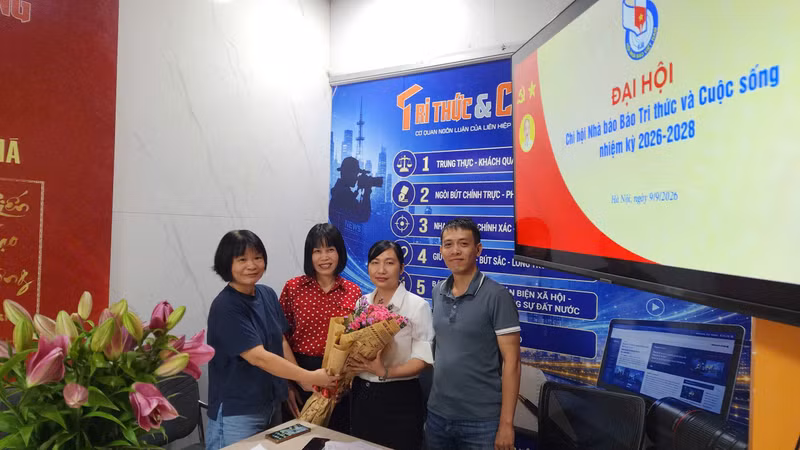 Chi hội Nhà báo Báo Tri thức và Cuộc sống có Ban Thư ký mới