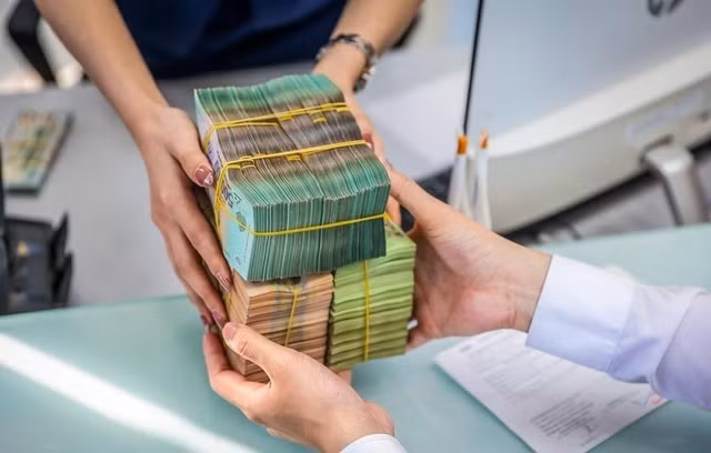 Hơn 18,2 triệu tỷ đồng được bơm vào nền kinh tế.